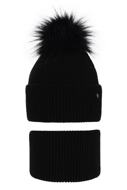 Зимний комплект для девочки: шапочка с помпоном и дымоходом черного цвета Reneta