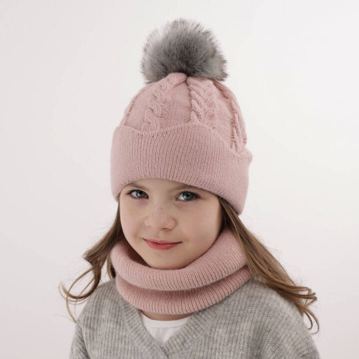 Зимний комплект для девочки: шапочка с помпоном и трубой серого цвета Etula